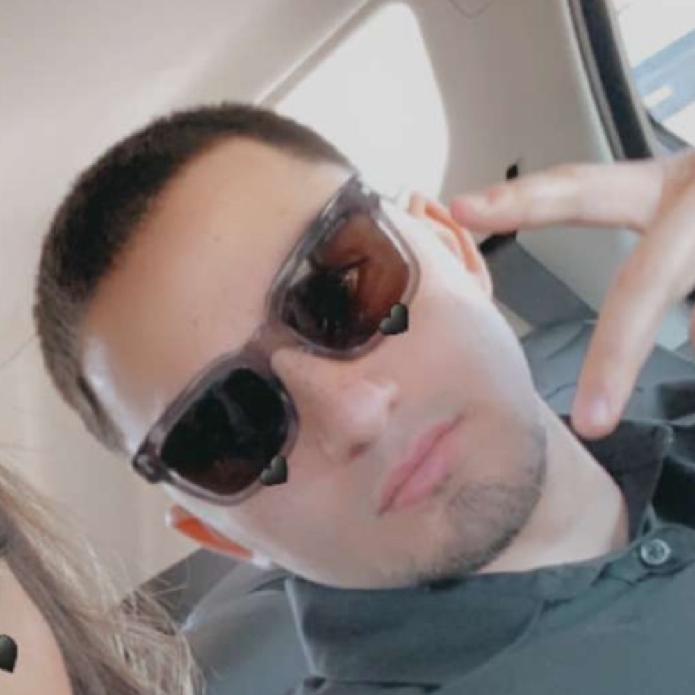 Meet your Posher, Brandon